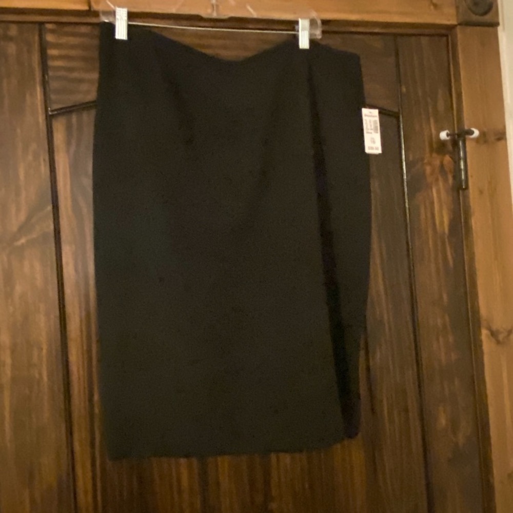 Black lined Skirt - Jones new with tags